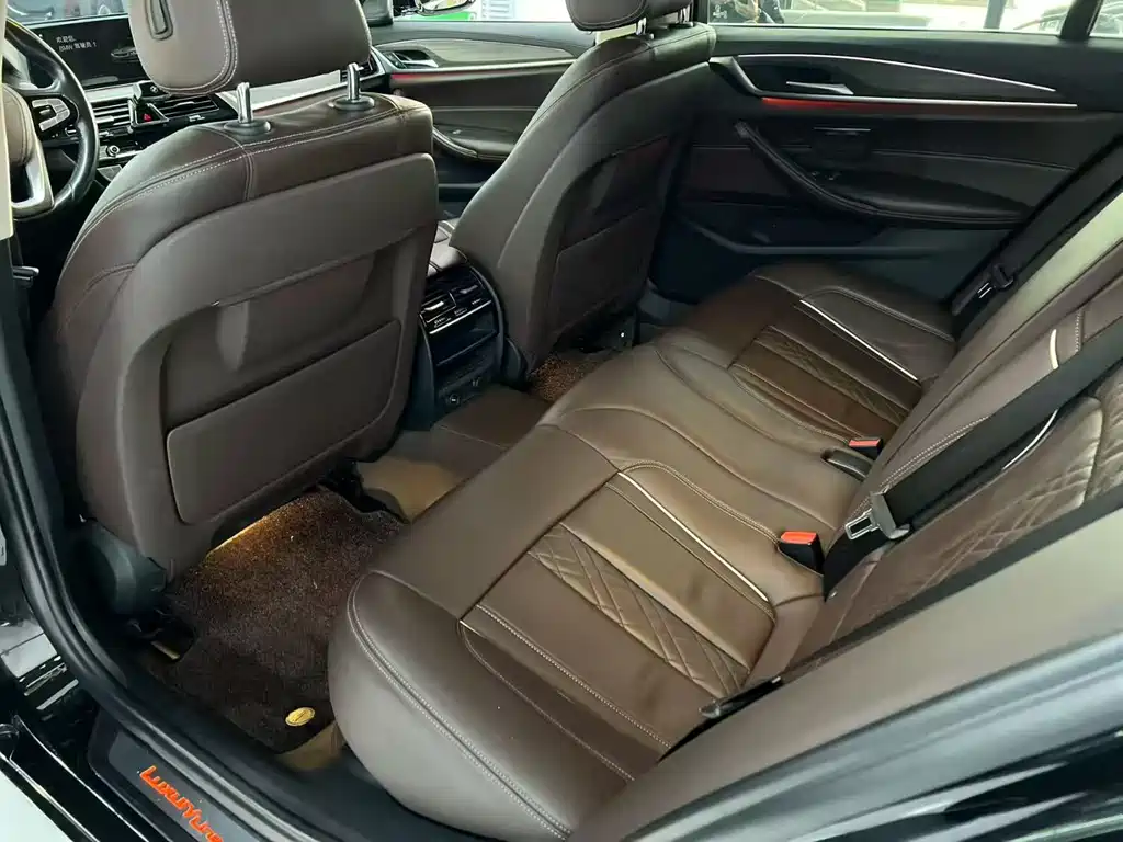 BMW 5 Series 2019