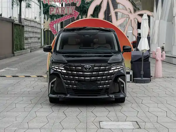 Toyota Alphard 2024