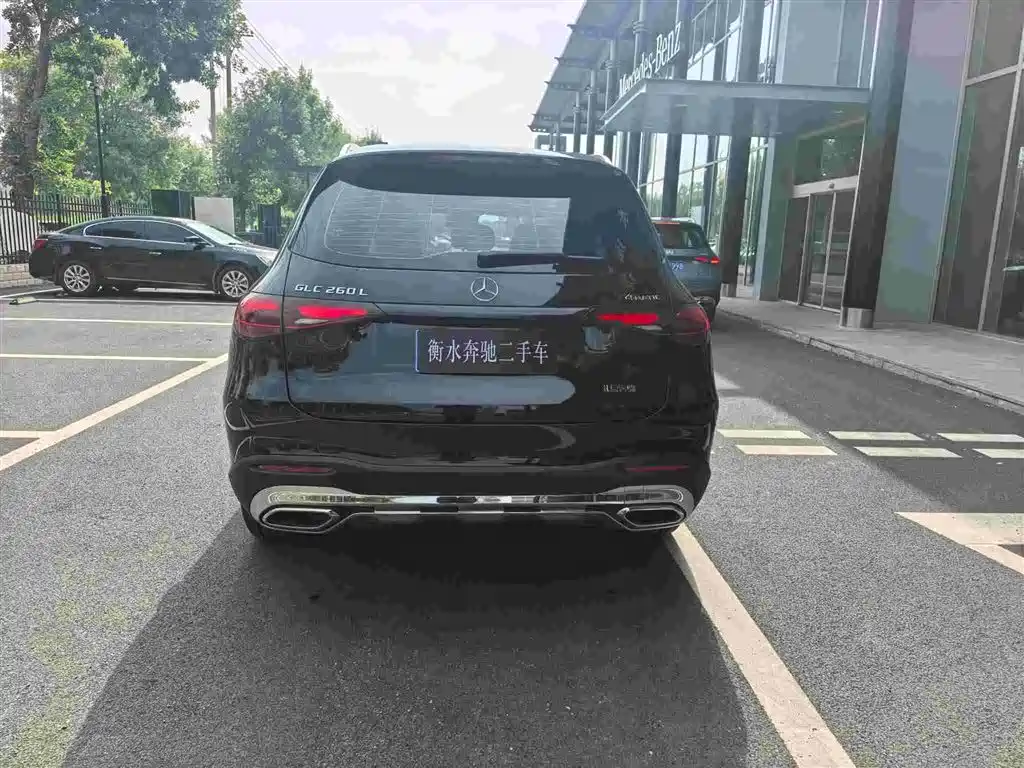 Mercedes-Benz GLC 2025