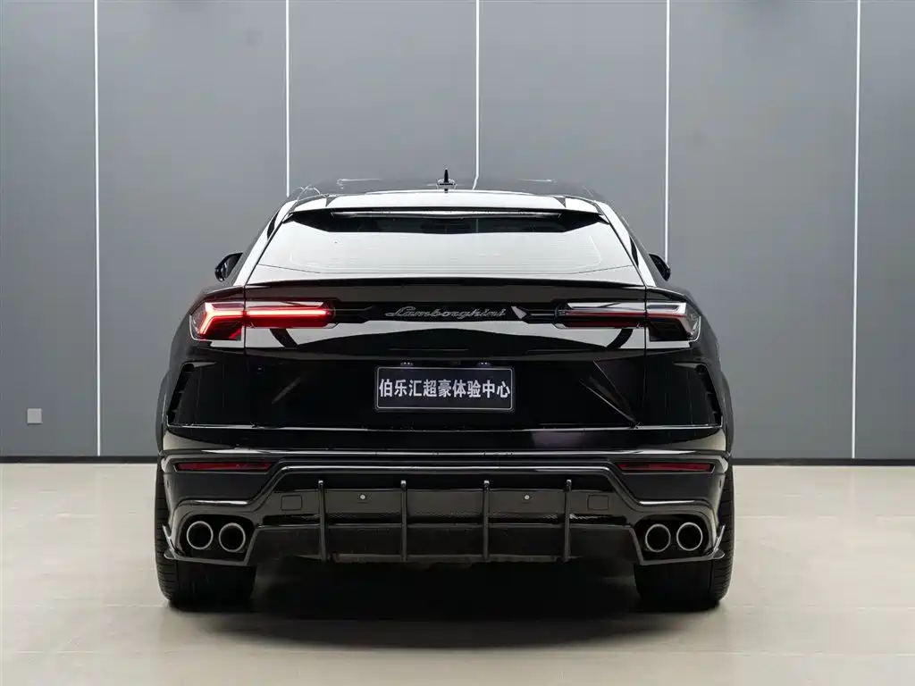 Lamborghini Urus 2022 — фото 8