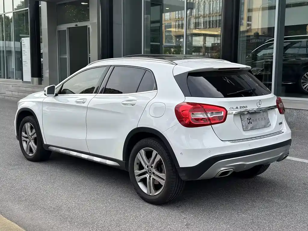 Mercedes-Benz GLA 2017 — фото 4