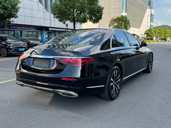 Mercedes-Benz S-Class 2022