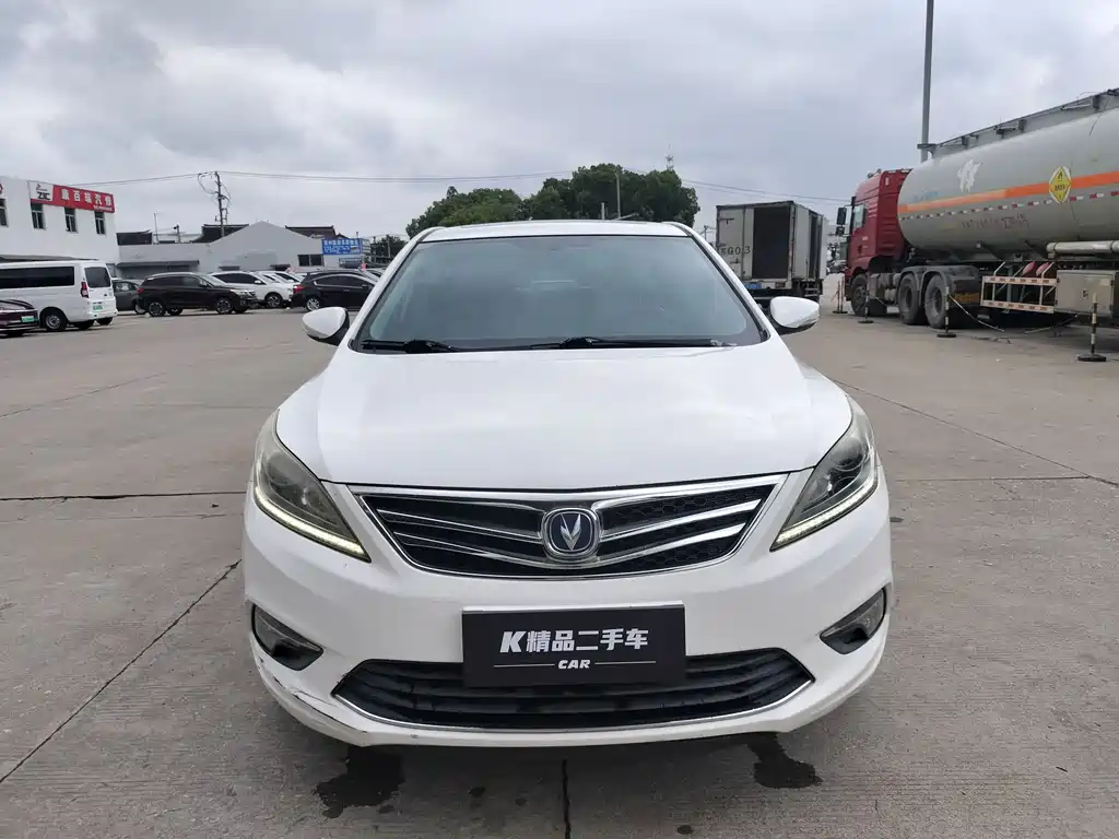 Changan Eado 2017 — фото 2