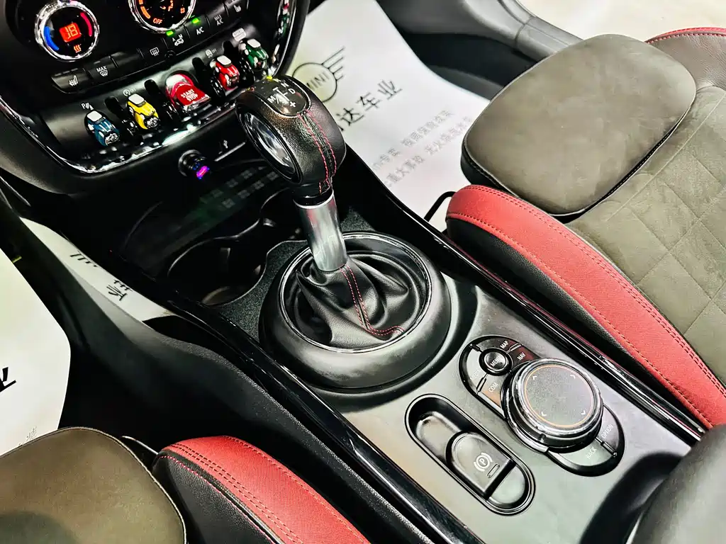 MINI JCW CLUBMAN 2019 — фото 46