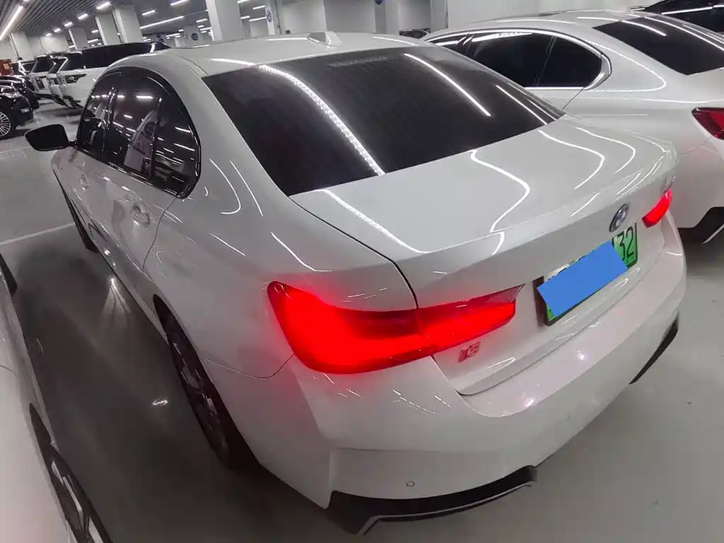 BMW i3 2025
