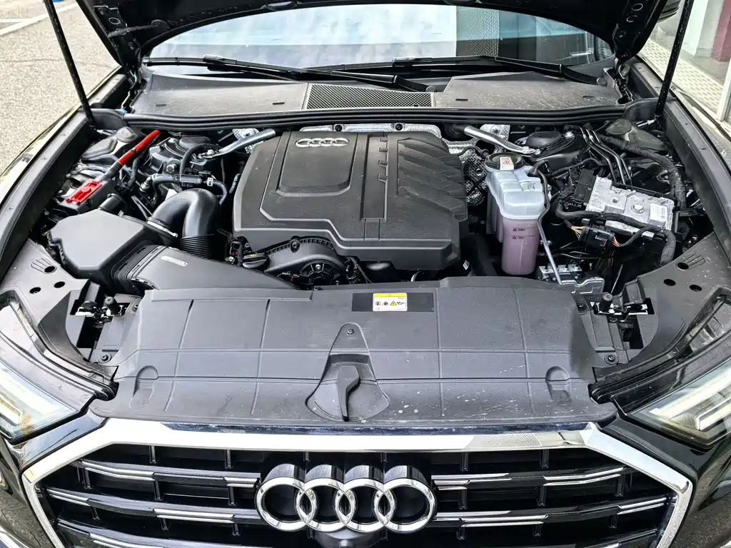Audi A6L 2025 — фото 17
