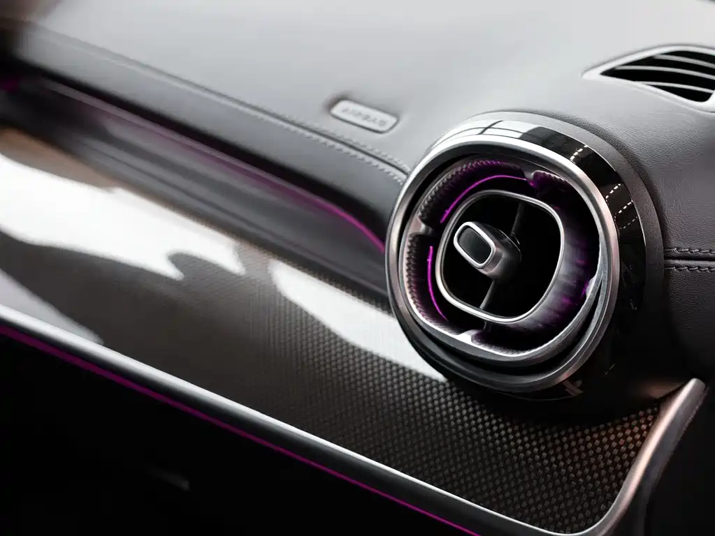 Mercedes-Benz C-Class 2023 — фото 14