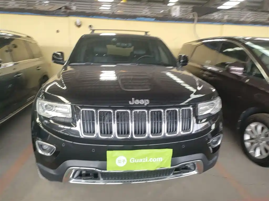 Jeep Grand Cherokee 2017 — фото 3