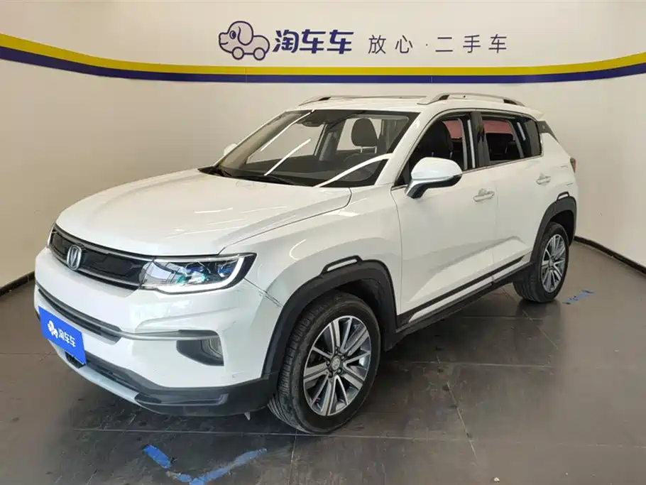 Changan CS35PLUS 2020 — фото 1
