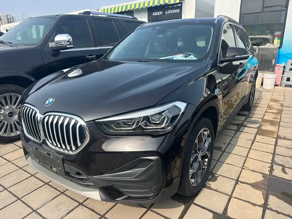 BMW X1 2021 — фото 1