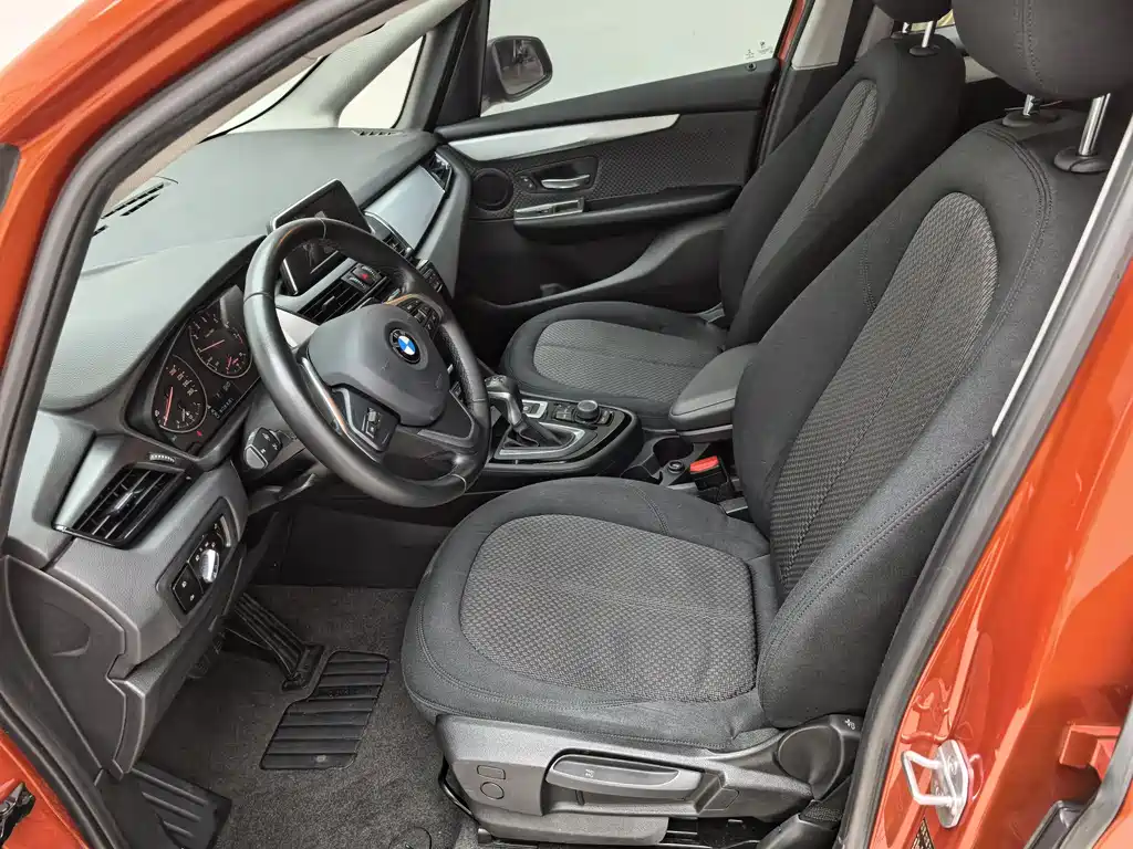 BMW 2 Series Active Tourer 2016 — фото 7