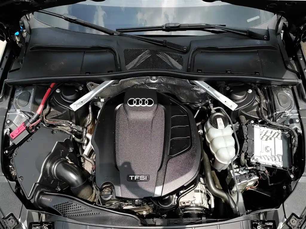 Audi A4L 2023 — фото 20