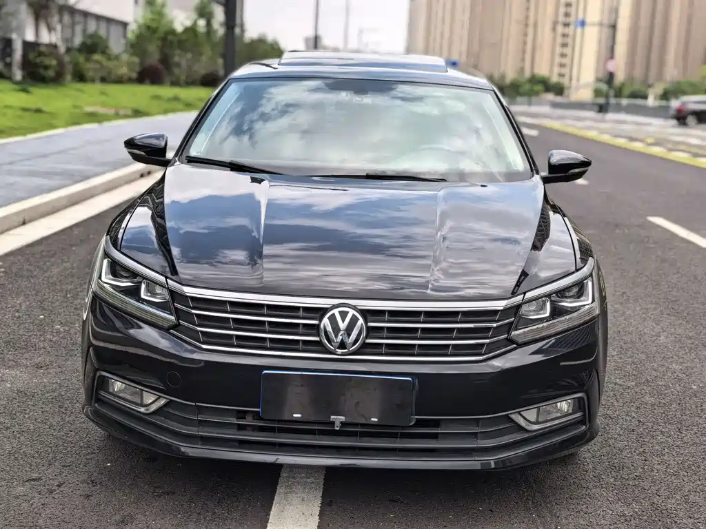 Volkswagen Passat 2017 — фото 2