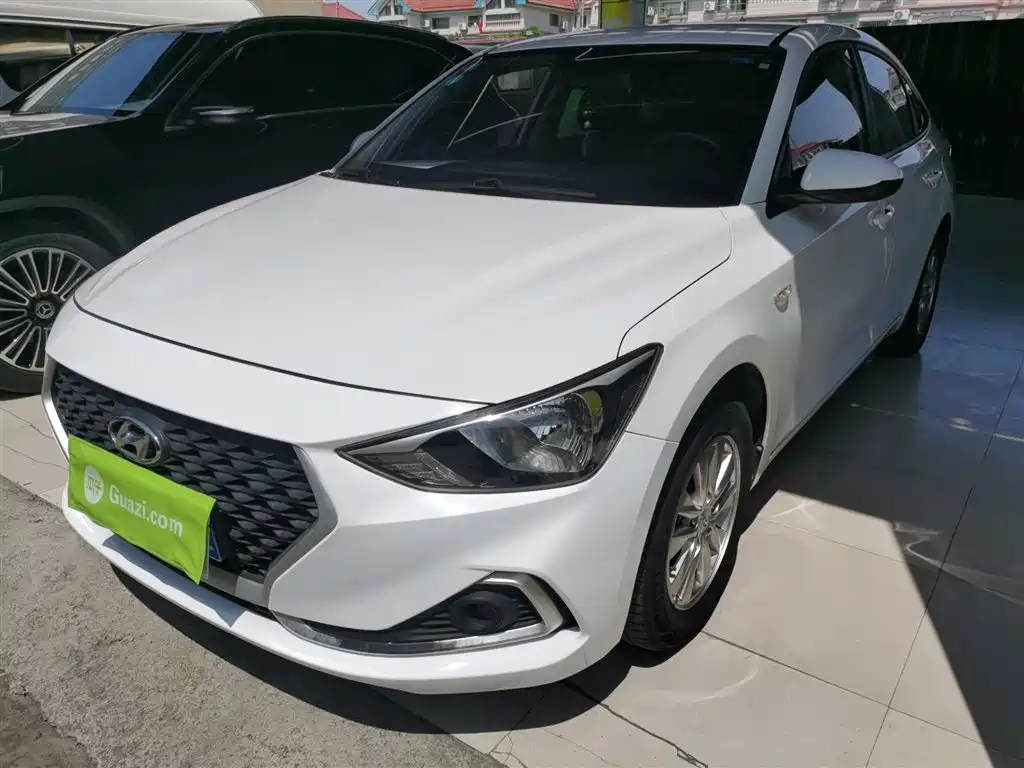 Hyundai Elantra 2020 — фото 2