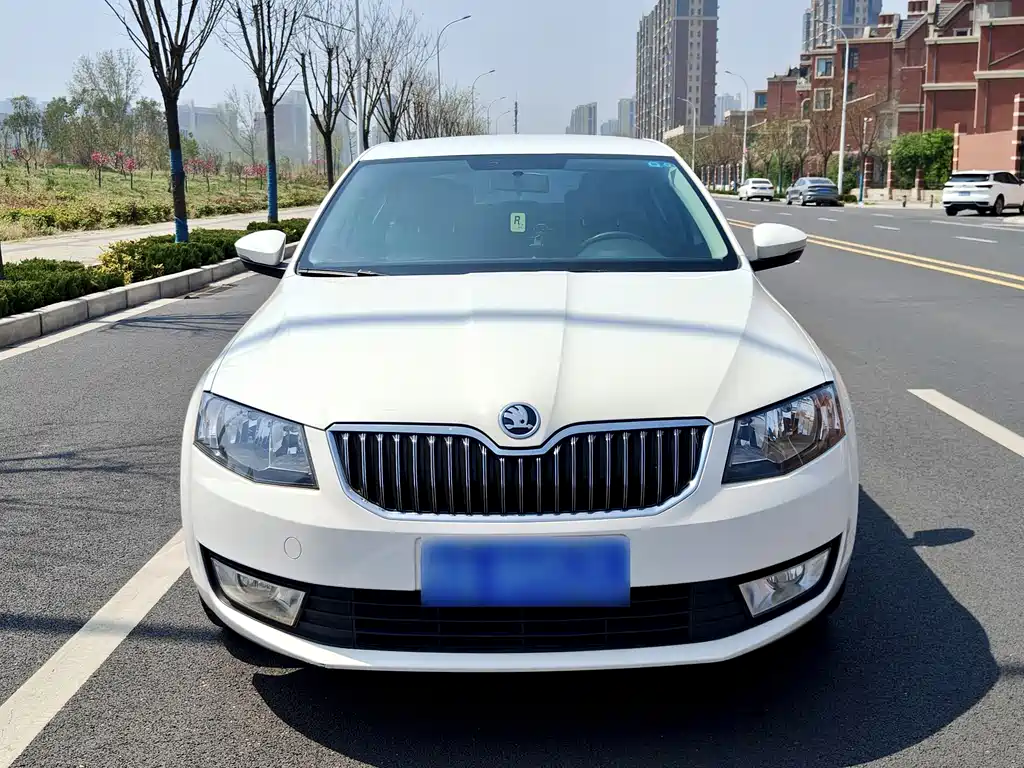 Skoda Octavia 2016 — фото 2