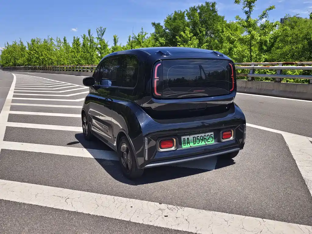 Baojun KiWi EV 2021 — фото 9