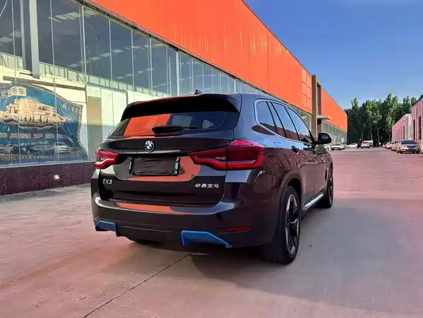 BMW iX3 2021
