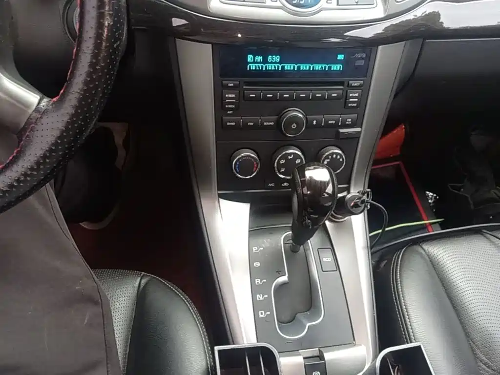 Chevrolet Captiva 2014 — фото 14
