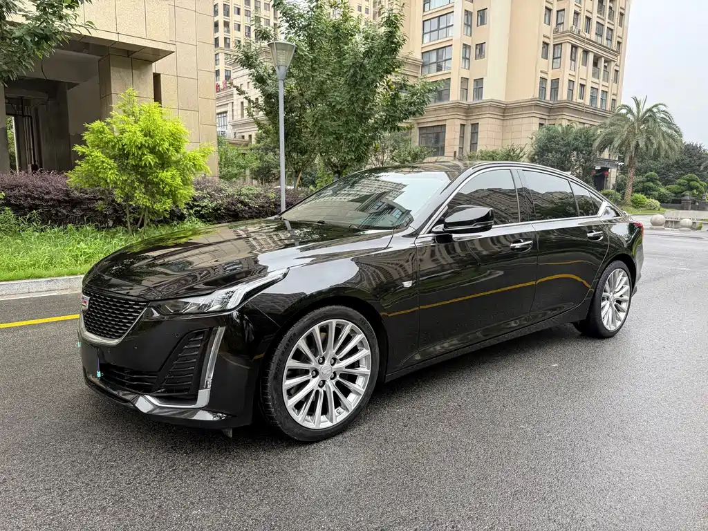 Cadillac CT5 2021 — фото 1