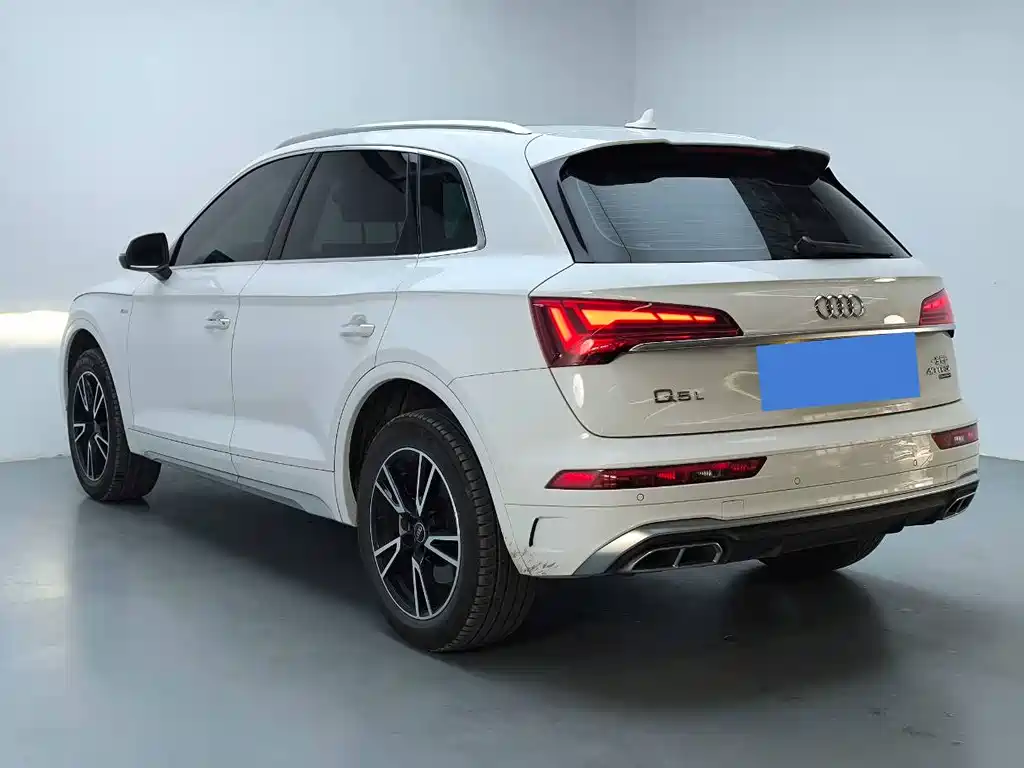 Audi Q5L 2023 — фото 5