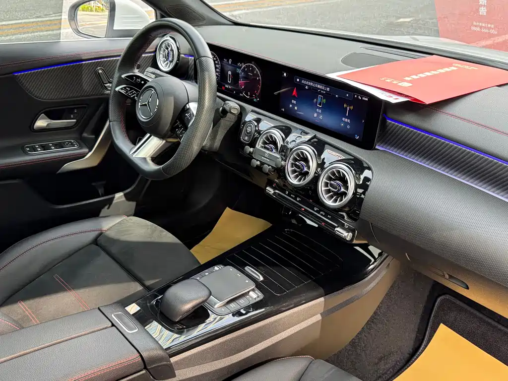 Mercedes-Benz A-Class 2023 — фото 17