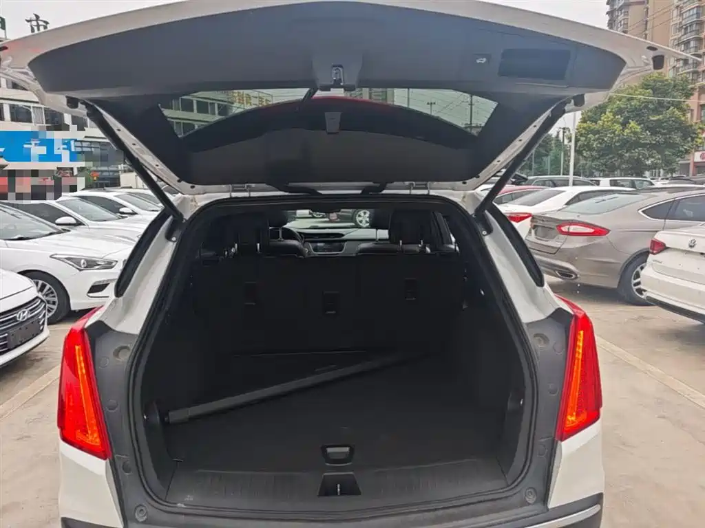 Cadillac XT5 2018 — фото 19
