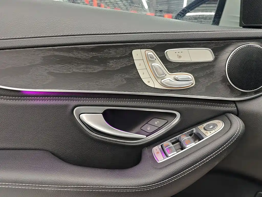 Mercedes-Benz C-Class 2020 — фото 10