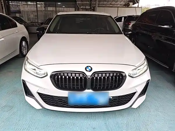 BMW 1 Series 2022