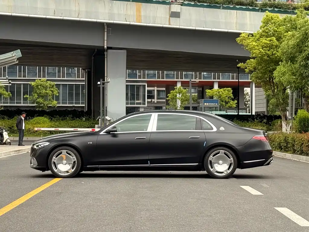 Mercedes-Benz S-Class 2023 — фото 4
