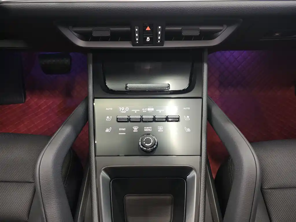 Porsche Cayenne 2023 — фото 14