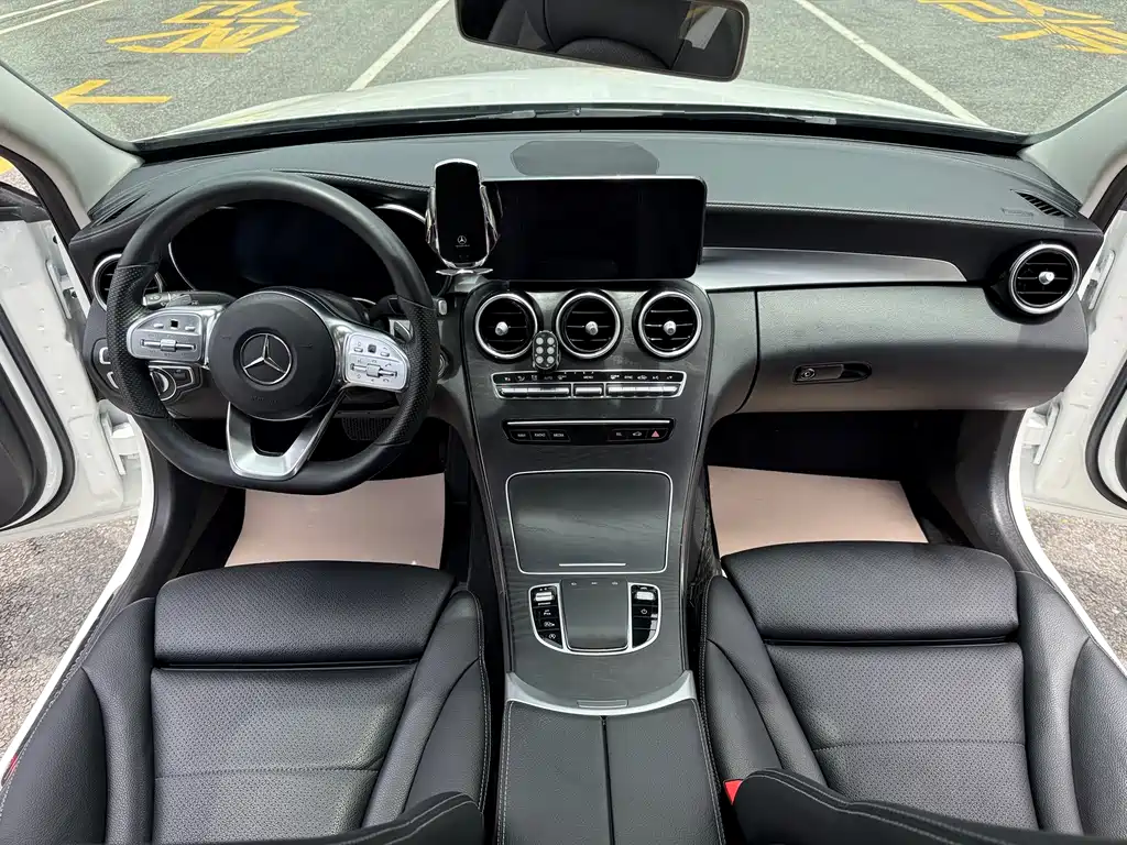 Mercedes-Benz C-Class 2019 — фото 10