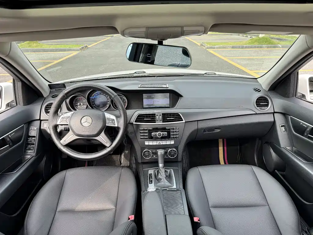 Mercedes-Benz C-Class 2014 — фото 11