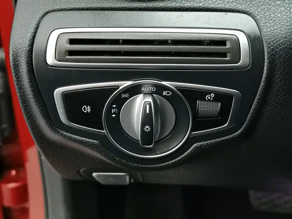 Mercedes-Benz C-Class 2020 — фото 21