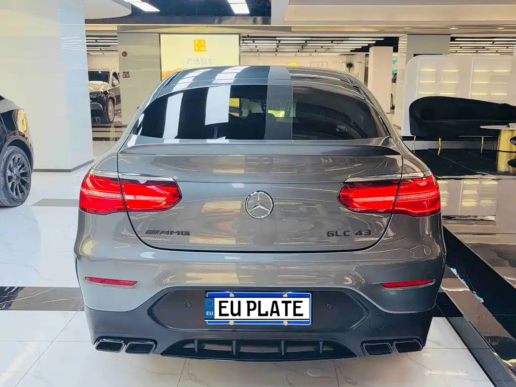 Mercedes-Benz GLC Coupe AMG 2018 — фото 4