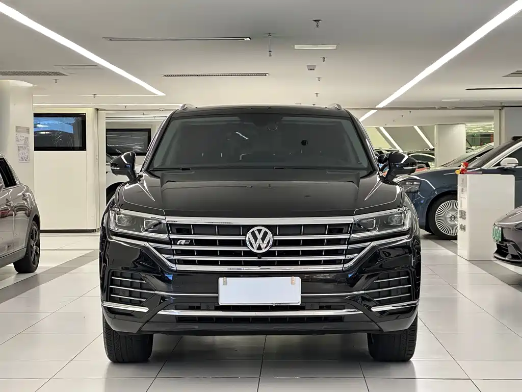 Volkswagen Touareg 2019 — фото 2