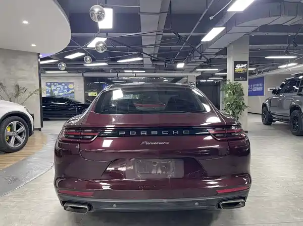 Porsche Panamera 2018