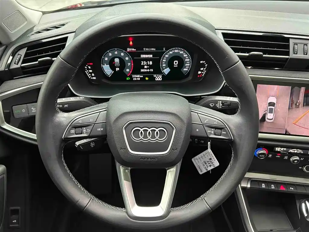 Audi Q3 2022 — фото 3