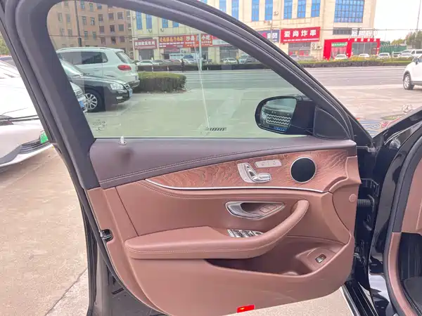 Mercedes-Benz E-Class 2021