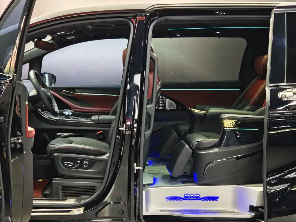 GAC Motor Trumpchi M8 2023 — фото 6