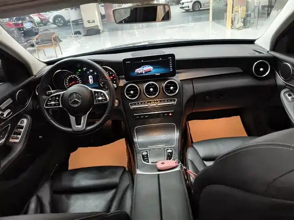 Mercedes-Benz C-Class 2019