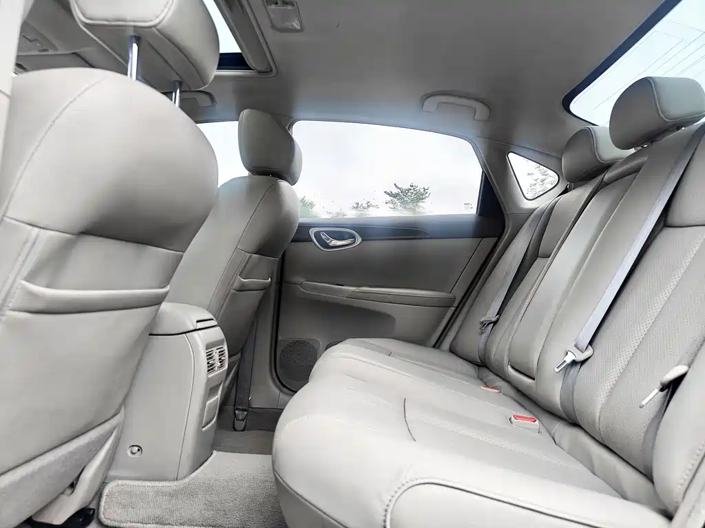 Nissan Sylphy 2013 — фото 16