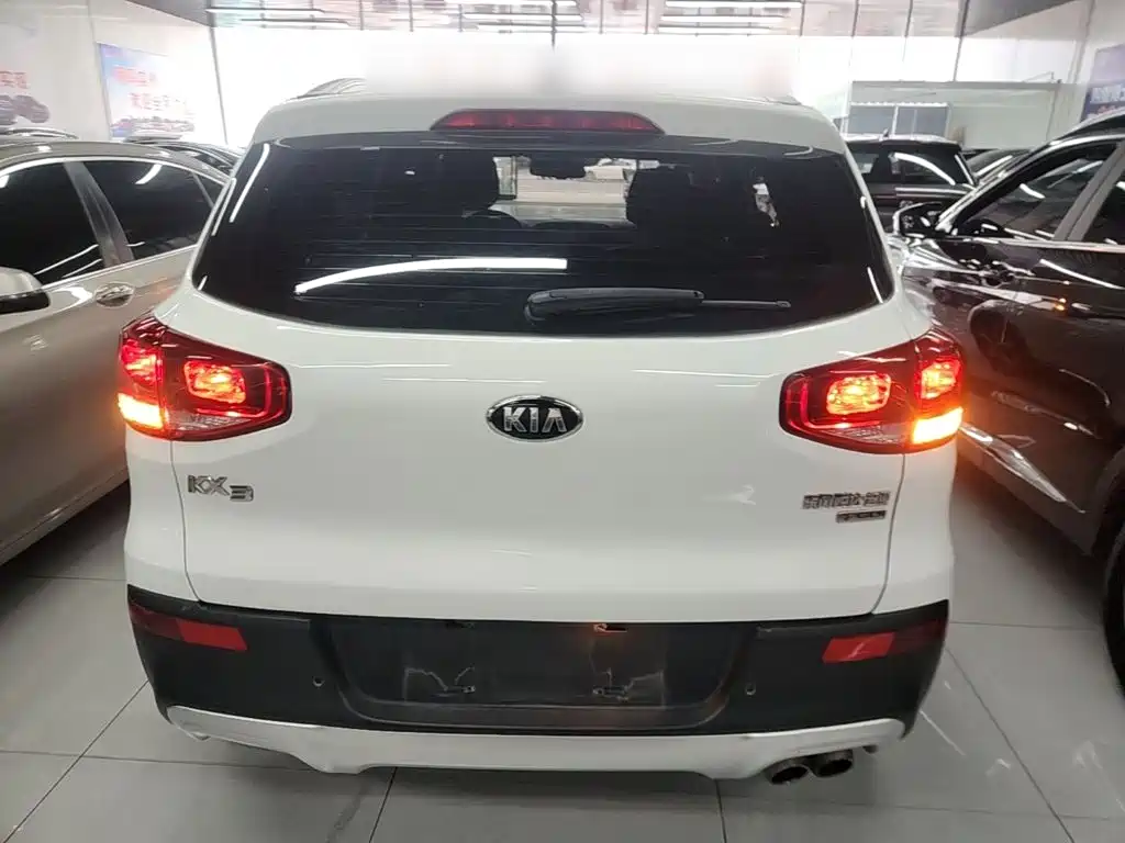 Kia KX3 2015 — фото 6