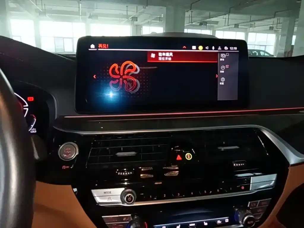 BMW 6 Series GT 2024 — фото 13
