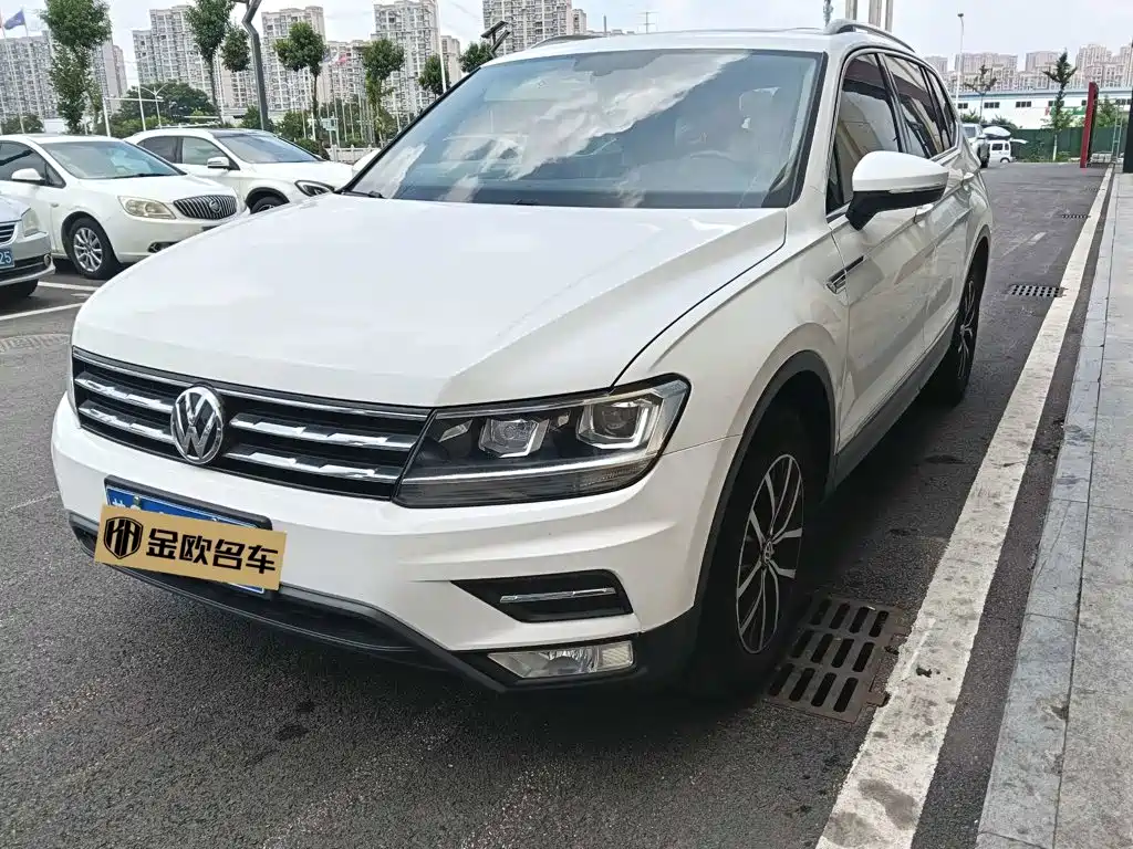 Volkswagen Tiguan L 2017