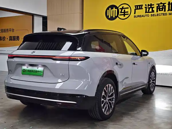 NIO ES6 2025