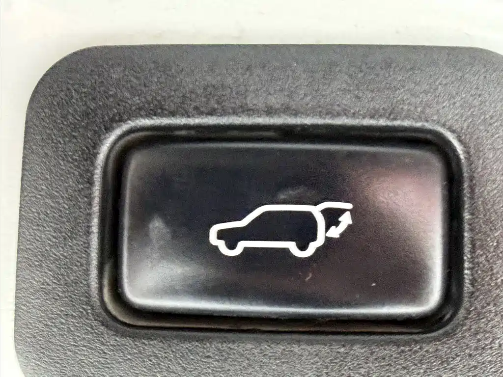 Lexus LX 2020 — фото 14