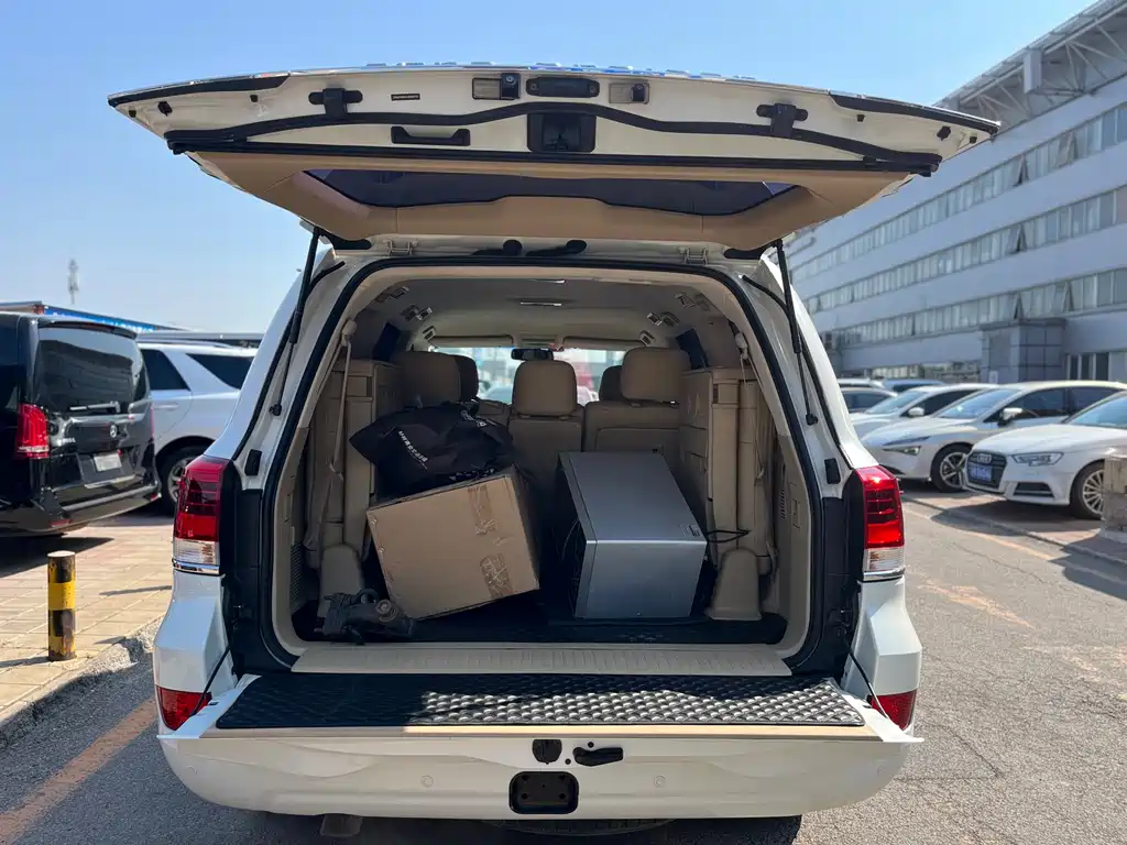 Toyota Land Cruiser 2018 — фото 27