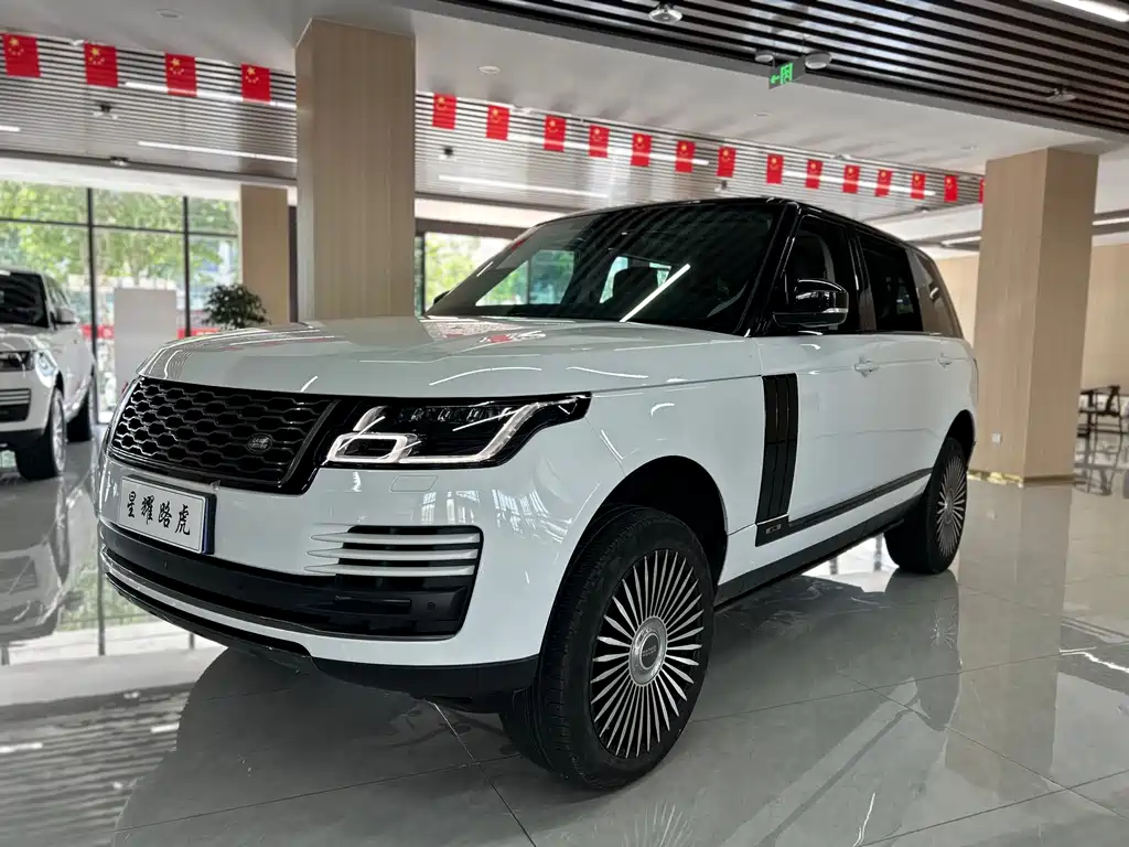 Land Rover Range Rover 2021 — фото 1