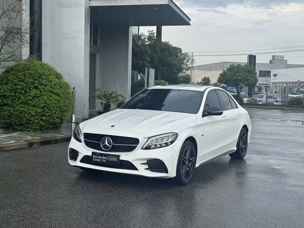 Mercedes-Benz C-Class 2021
