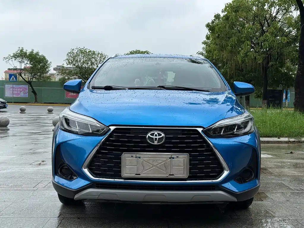 Toyota Yaris L 2020 — фото 2